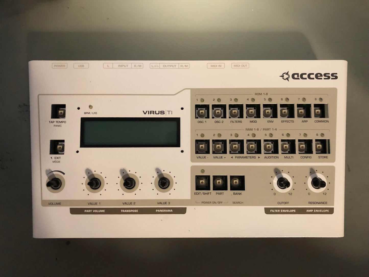 Access Virus TI Snow w/ All New Tacts, New Battery, PSU + New HQ USB Cable