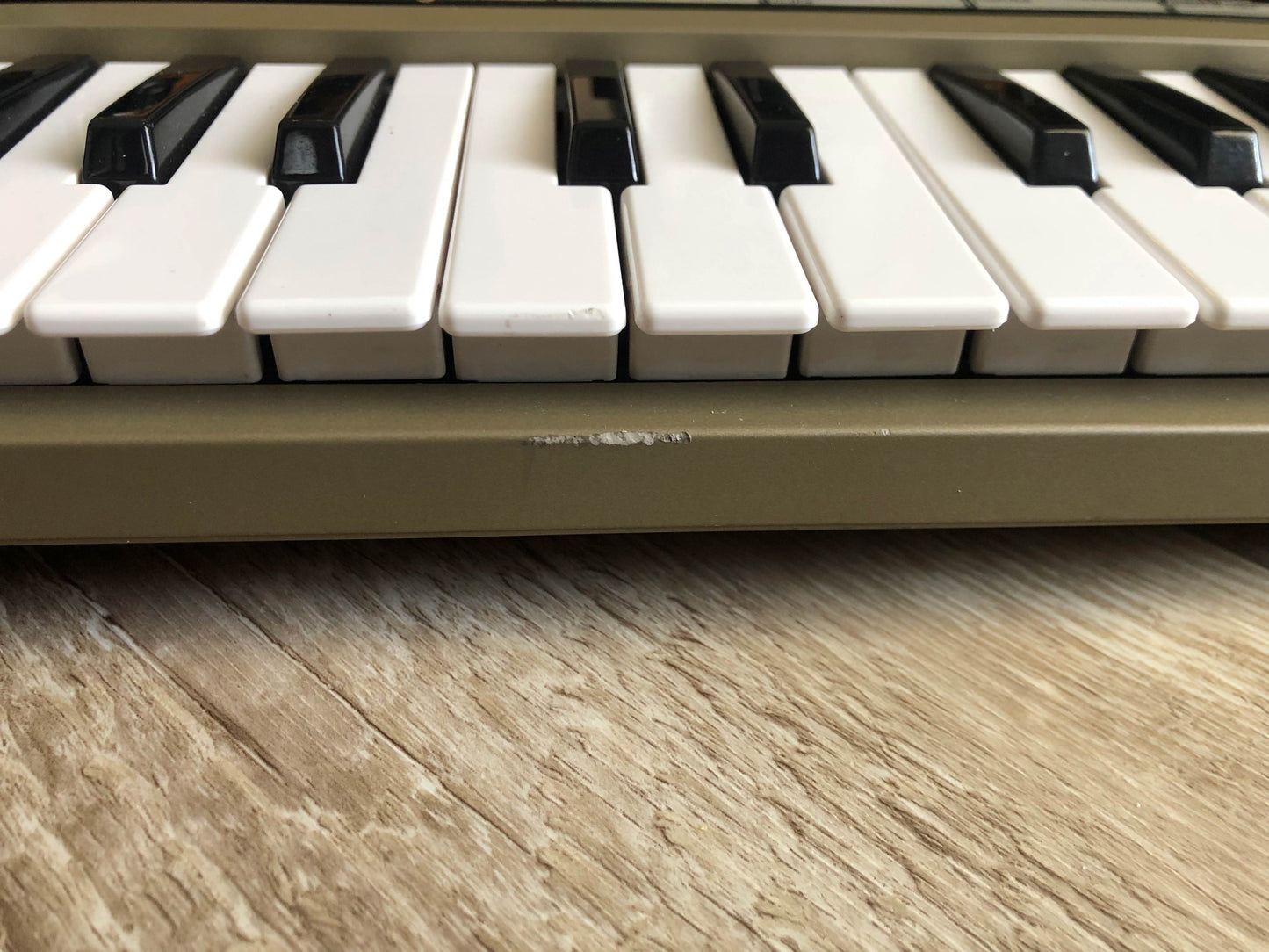 MicroKorg w/ Aftermarket Power Supply (no Mic / no Battery Power)