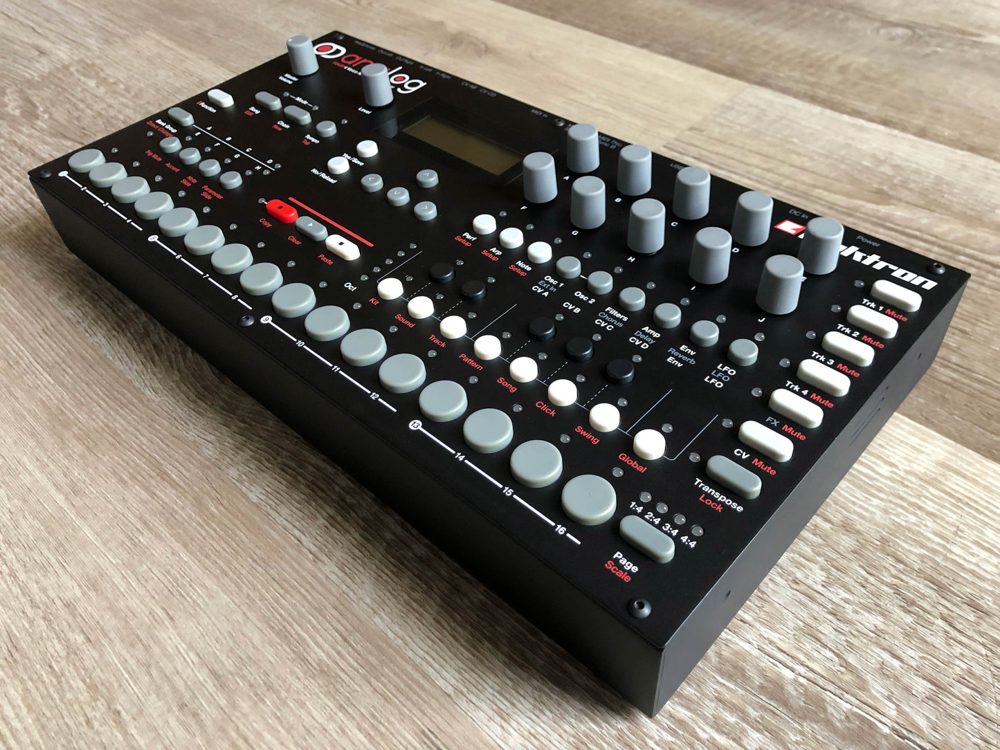 Elektron Analog Four MKI w/ OG PSU + New USB Cable