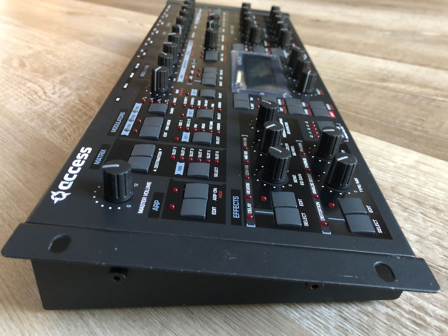 Access Virus TI Rack, All New Tacts, Battery + PSU, OS 5.1.7