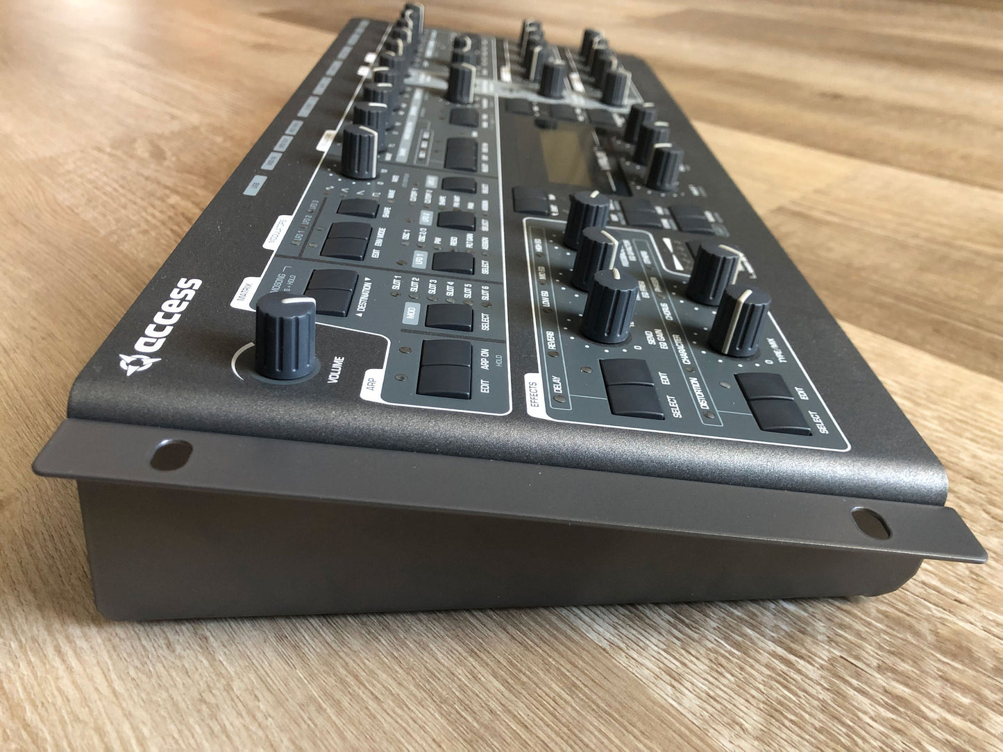 Access Virus TI2 Rack, New Battery, Rack Mount Kit + PSU, OS 5.1.7