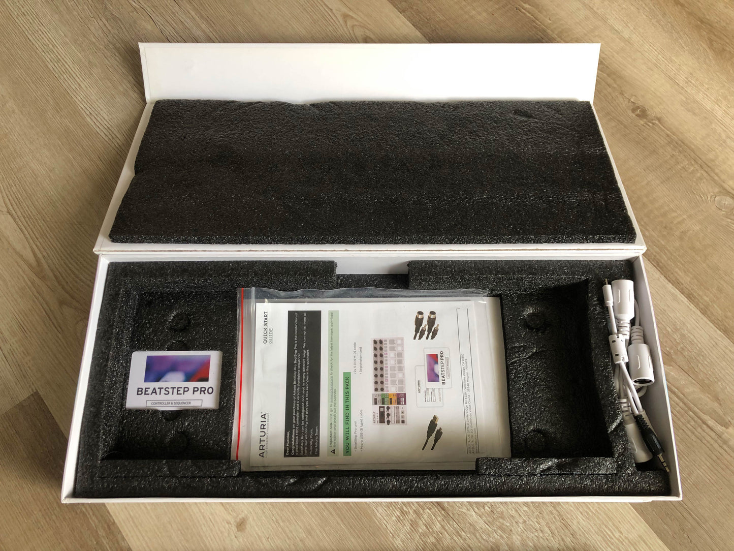 Arturia Beatstep Pro MIDI Controller & Sequencer w/ Original Box + Accessories
