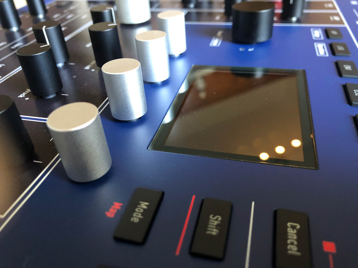 Waldorf M 8-Voice Wavetable Desktop Synthesizer w/ OG Box + PSU