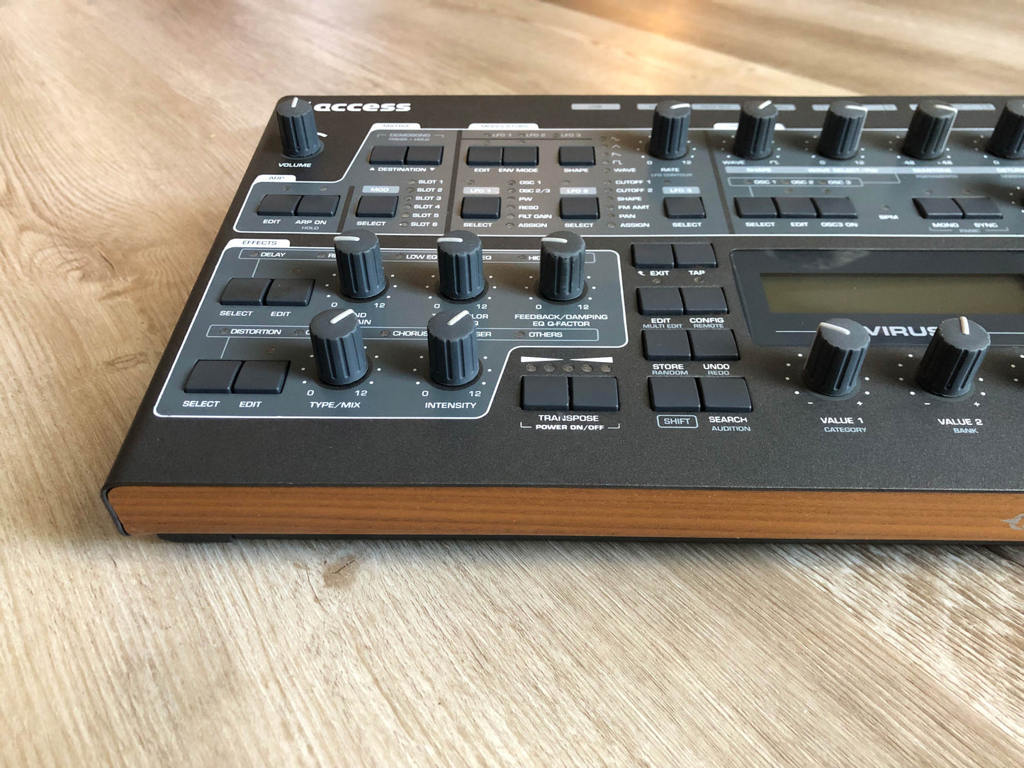 Access Virus TI2 Desktop w/ PSU + New HQ USB Cable