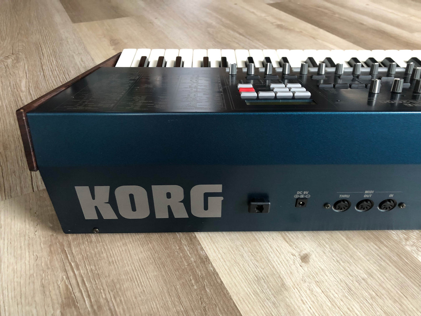 Korg MS2000 Analog Modeling Synthesizer w/ OEM Power Supply