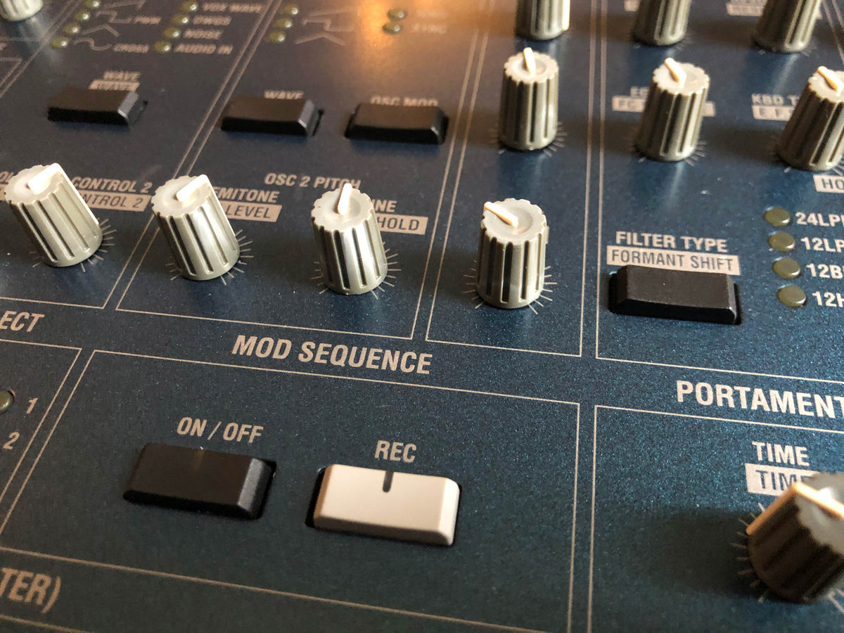 Korg MS2000R Analog Modeling Rack Synthesizer w/ Power Supply