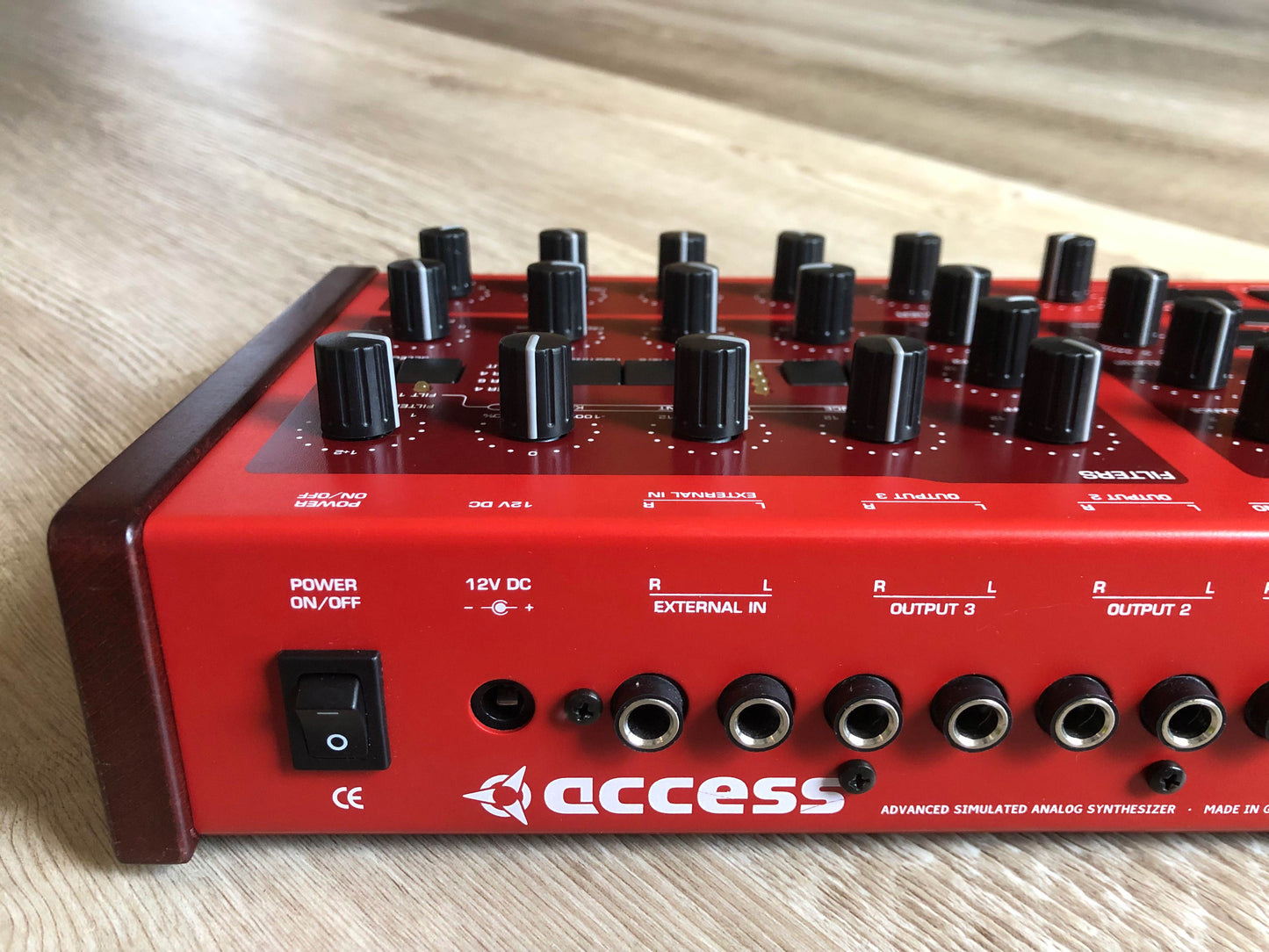 Access Virus Classic Desktop, Near-Mint w/ All New Tacts, Partial Recap, New Display + PSU