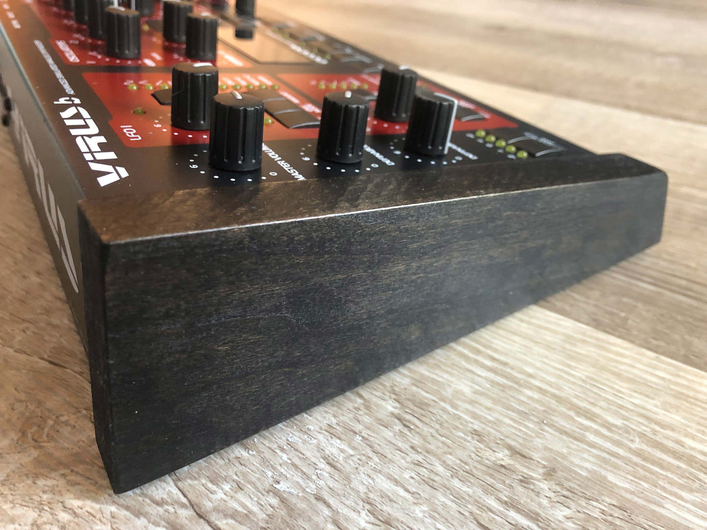 Access Virus B Desktop, All New Tacts, Power Filter Cap, Battery, Custom Wood Sides + PSU, OS 4.9