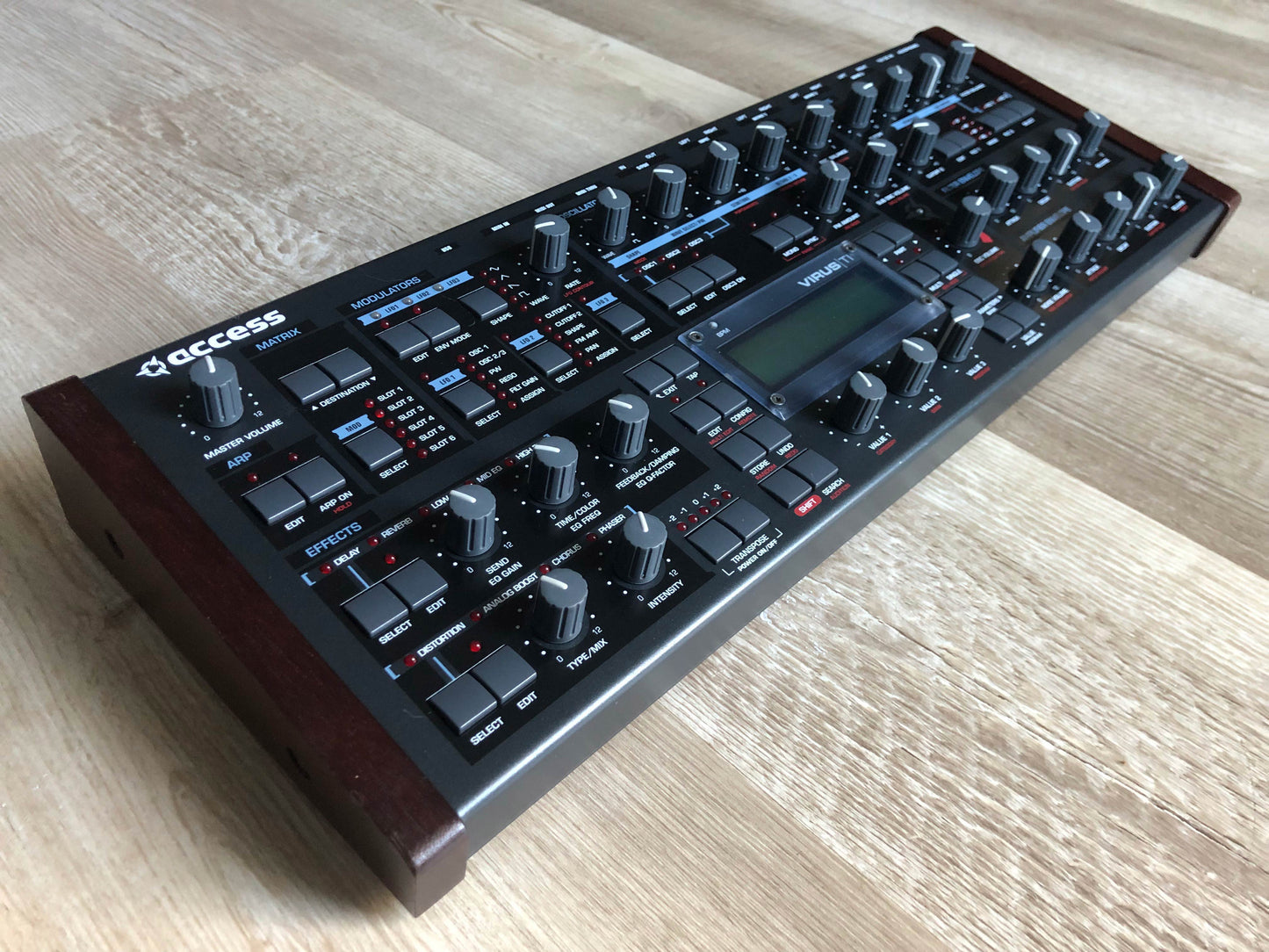 Access Virus TI Desktop, All New Tacts, Battery + PSU, OS 5.1.7