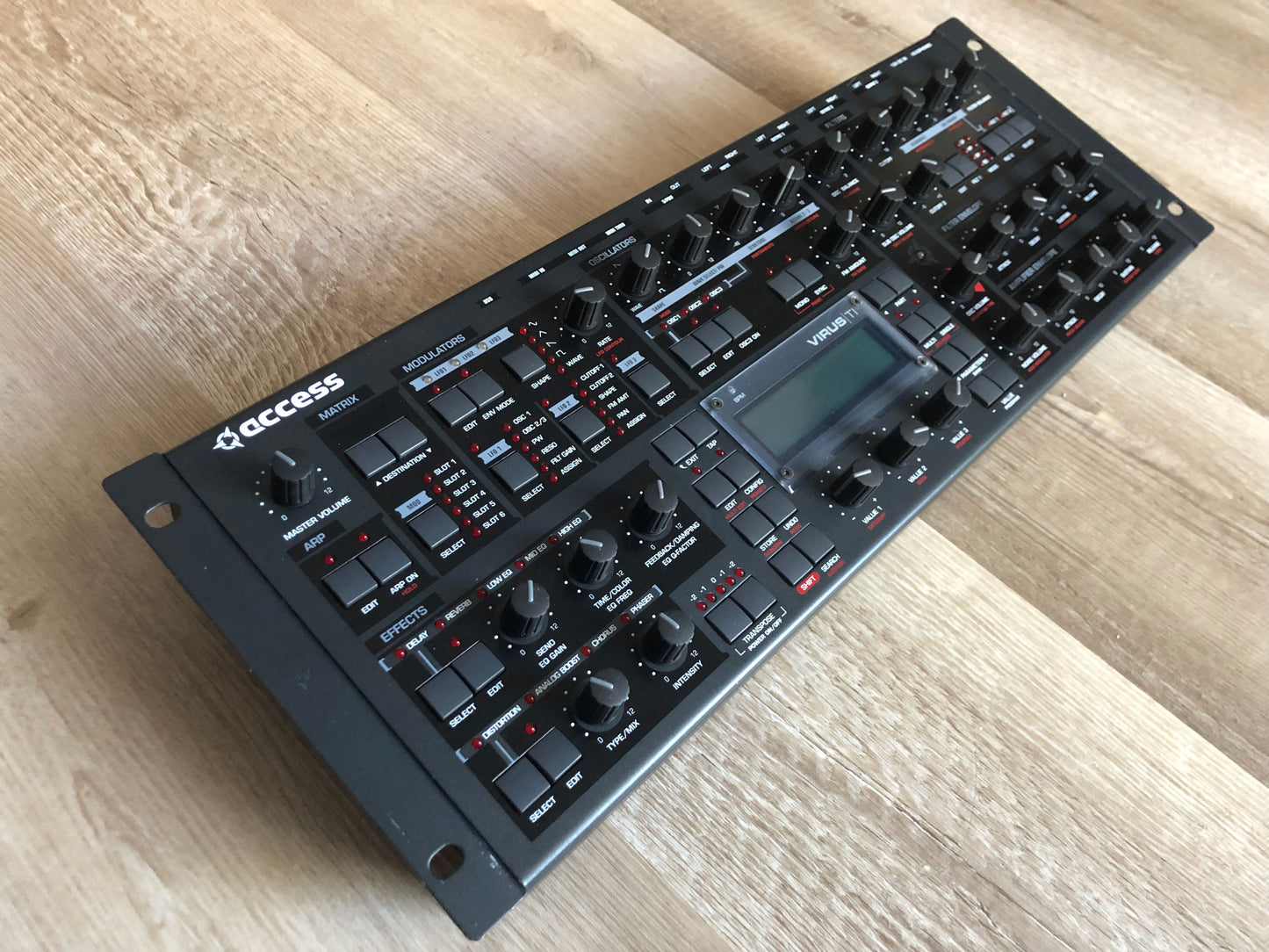 Access Virus TI Rack, All New Tacts, Battery + PSU, OS 5.1.7