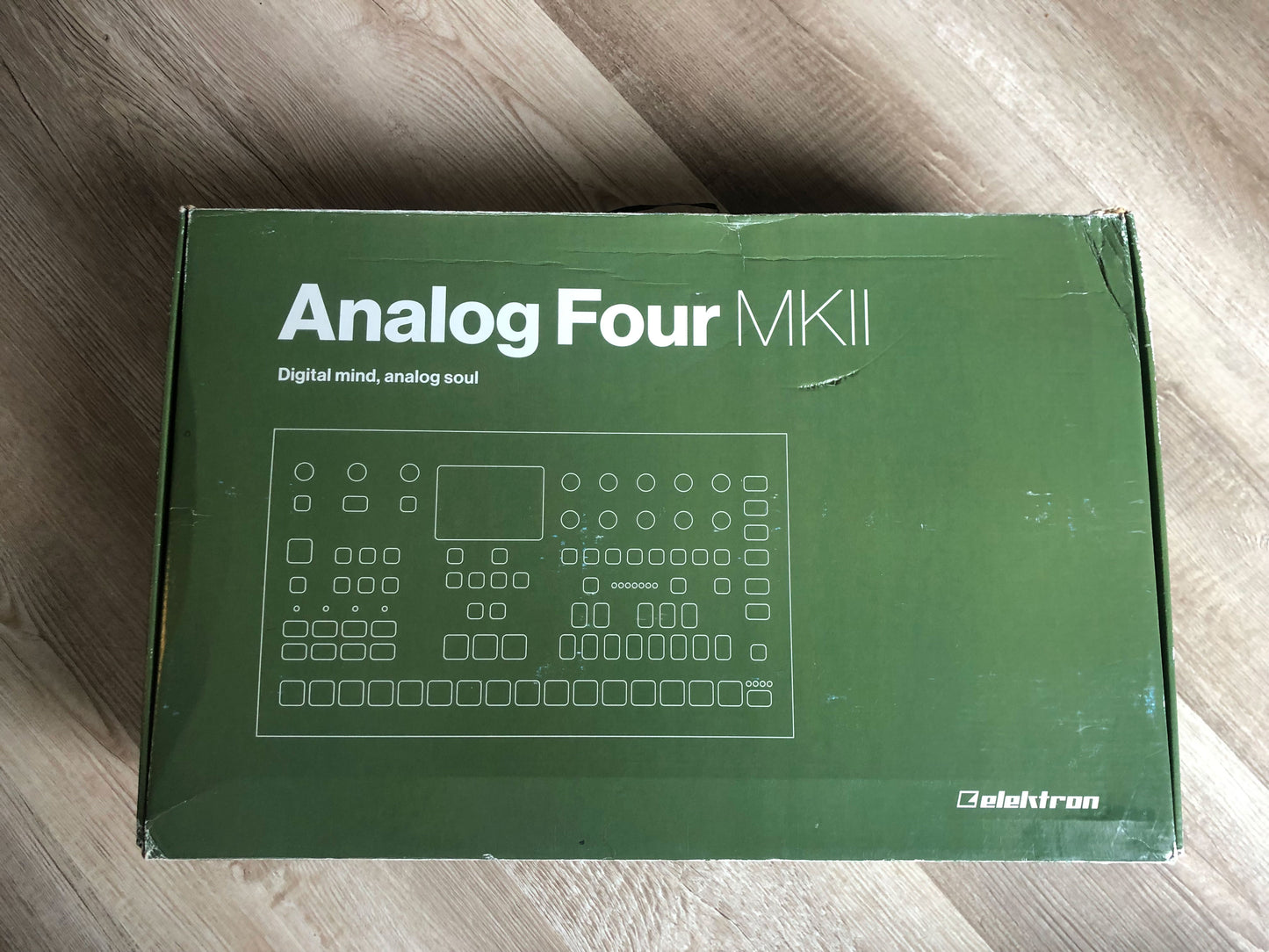 Elektron Analog Four MKII w/ OG Box, PSU + USB Cable