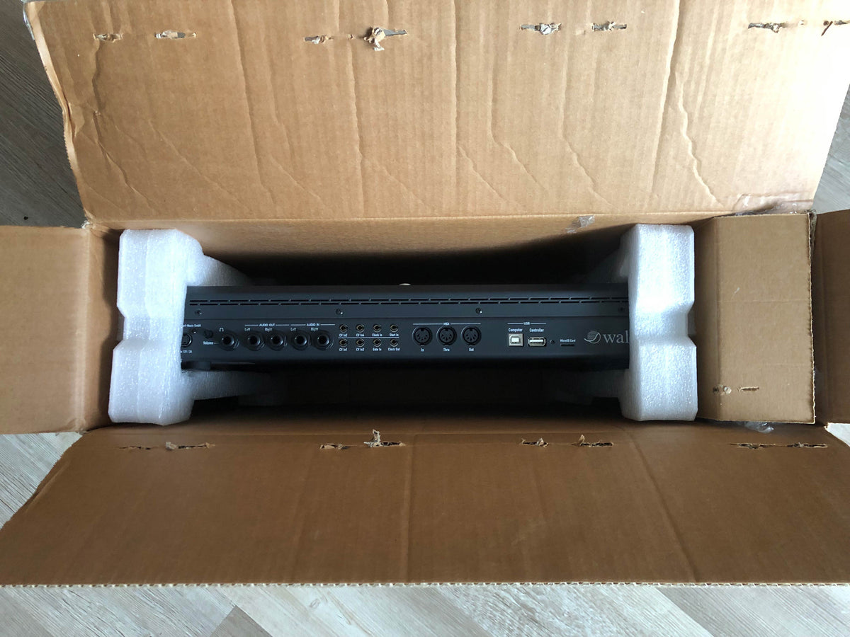 Waldorf Iridium Desktop MKI 16-Voice Synthesizer w/ OG Box, Manual + PSU