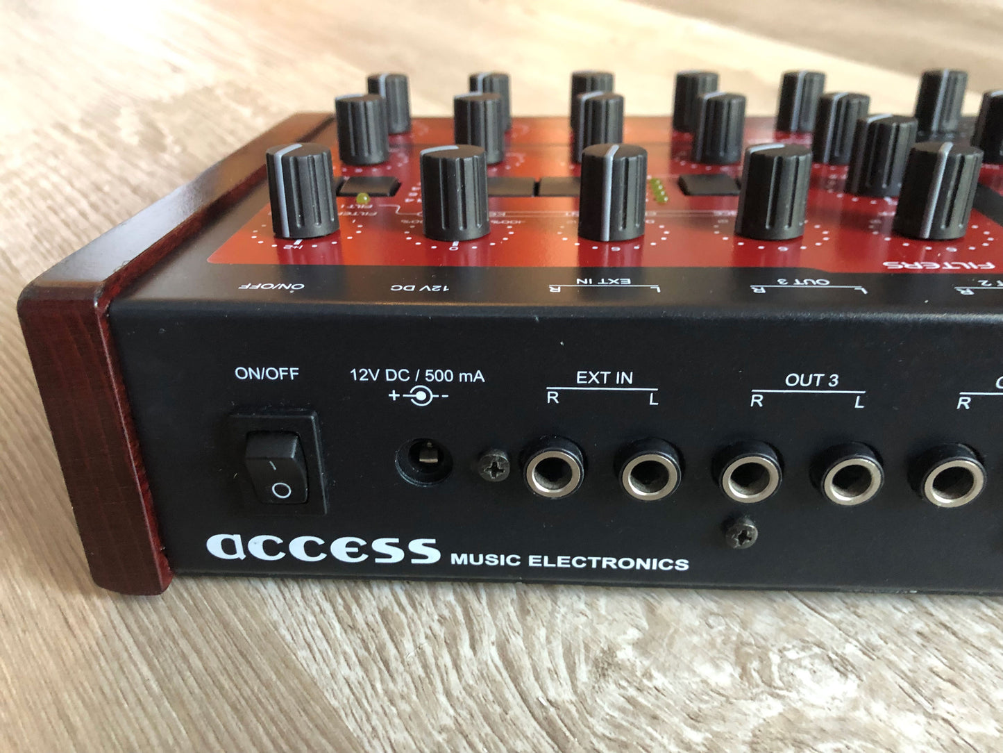 Access Virus B Desktop, All New Tacts, Power Filter Cap, Battery + PSU, OS 4.9