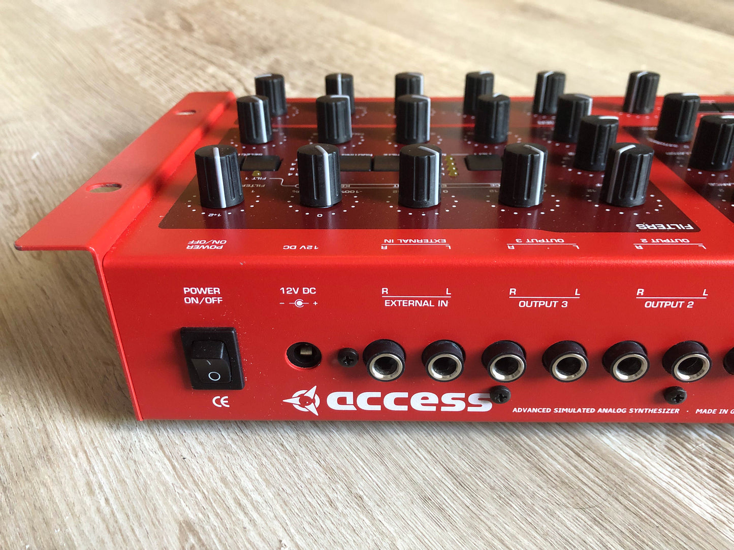 Access Virus Classic Rack (B), New Display, Power Filter Cap, Battery + PSU, OS 4.9