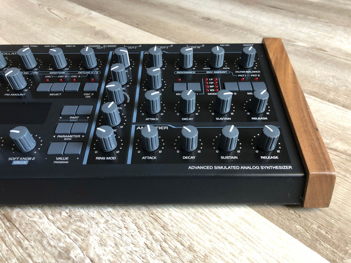 Access Virus C Desktop w/ All New Tacts, Power Caps, Battery + Custom LUX PMVA Display & Walnut Wood Sides