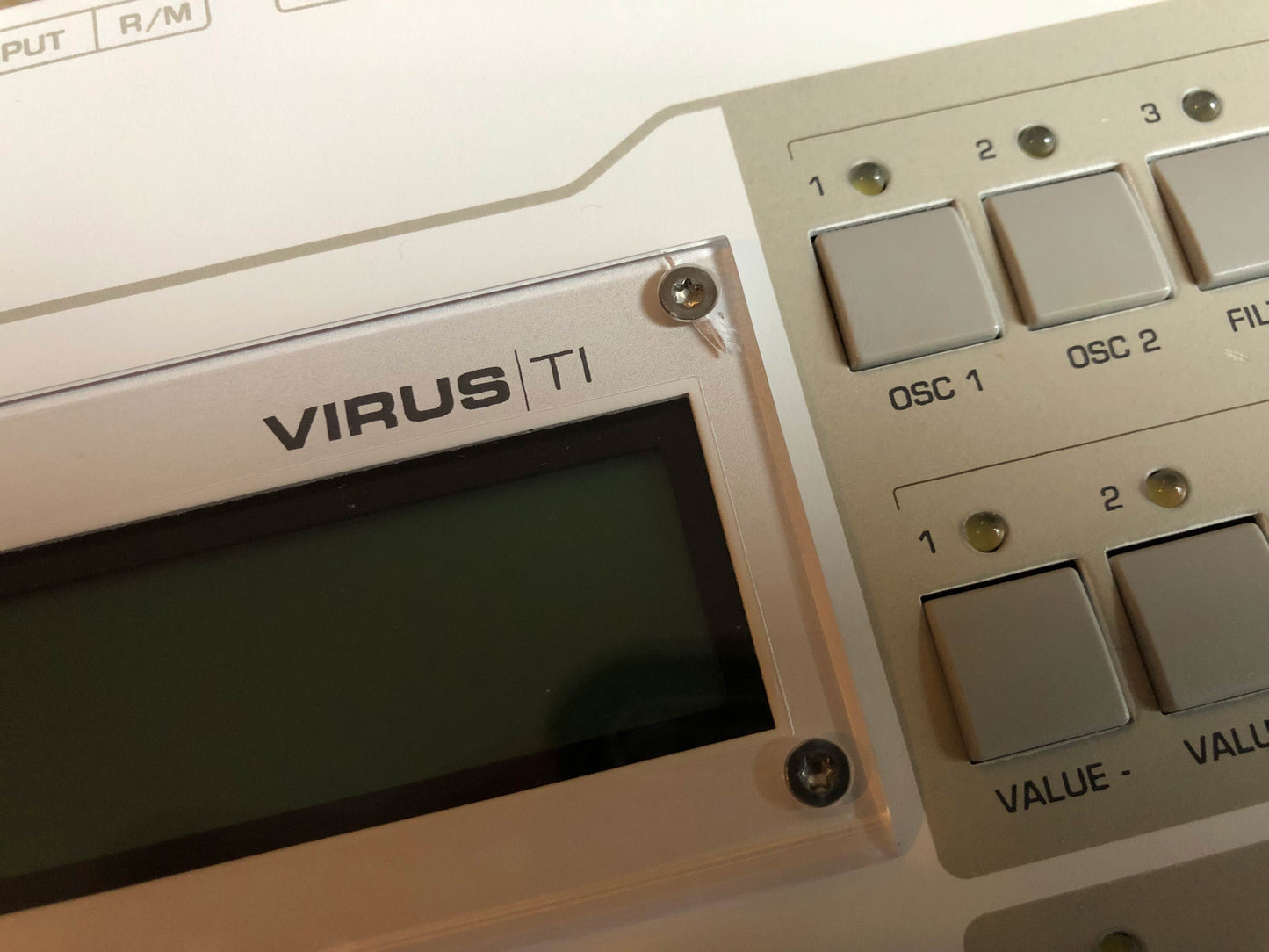 Access Virus TI Snow w/ All New Tacts, New Battery, PSU + New HQ USB Cable