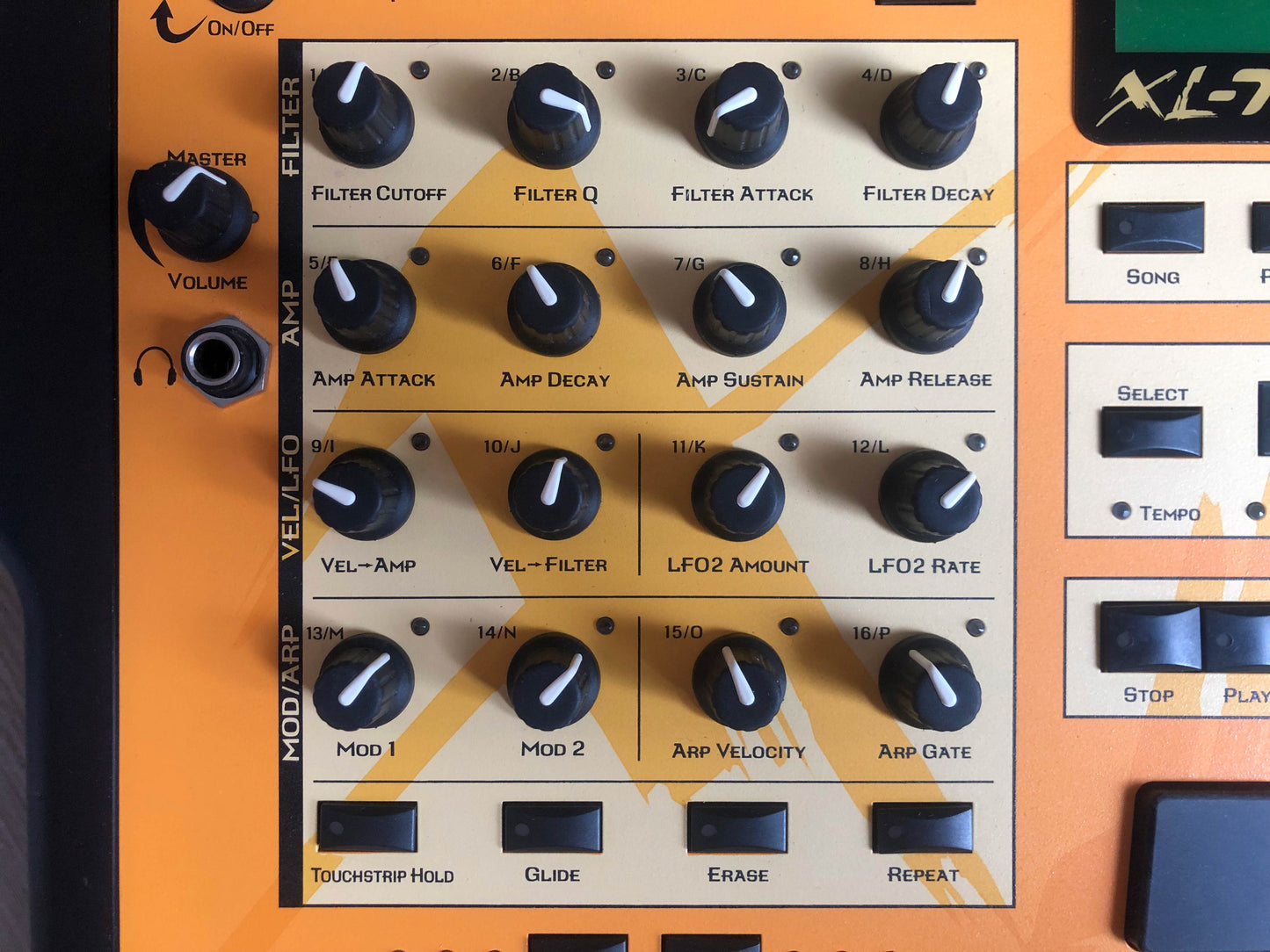 E-MU Systems XL-7 Command Station in Excellent Condition