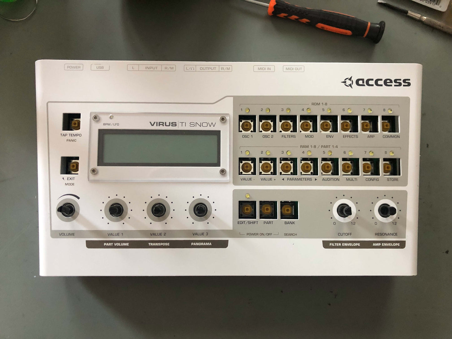 Access Virus TI Snow, All New Tacts & New Battery, PSU + USB Cable