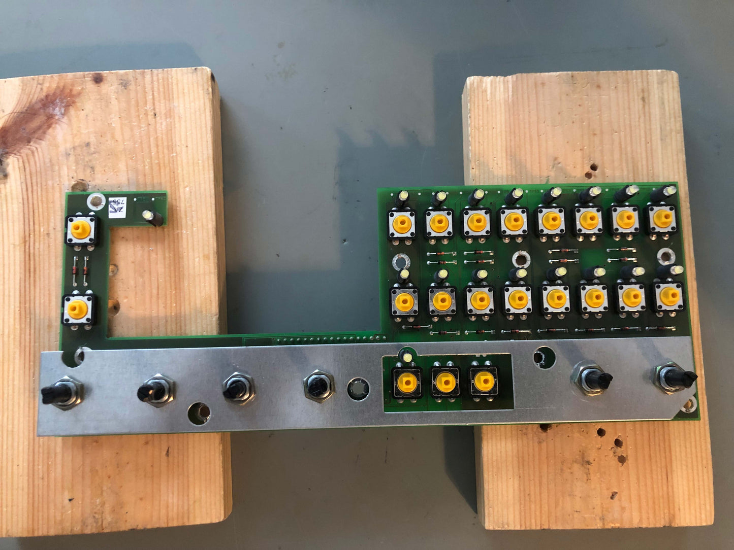 Access Virus TI Snow, All New Tacts, Battery, PSU, USB Cable & Virus Carry Bag