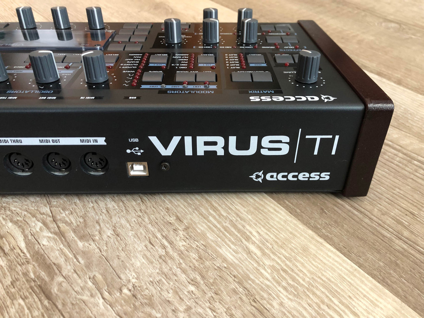 Access Virus TI Desktop Near-Mint w / All New Tacts, New Battery, Power Supply + HQ USB Cable