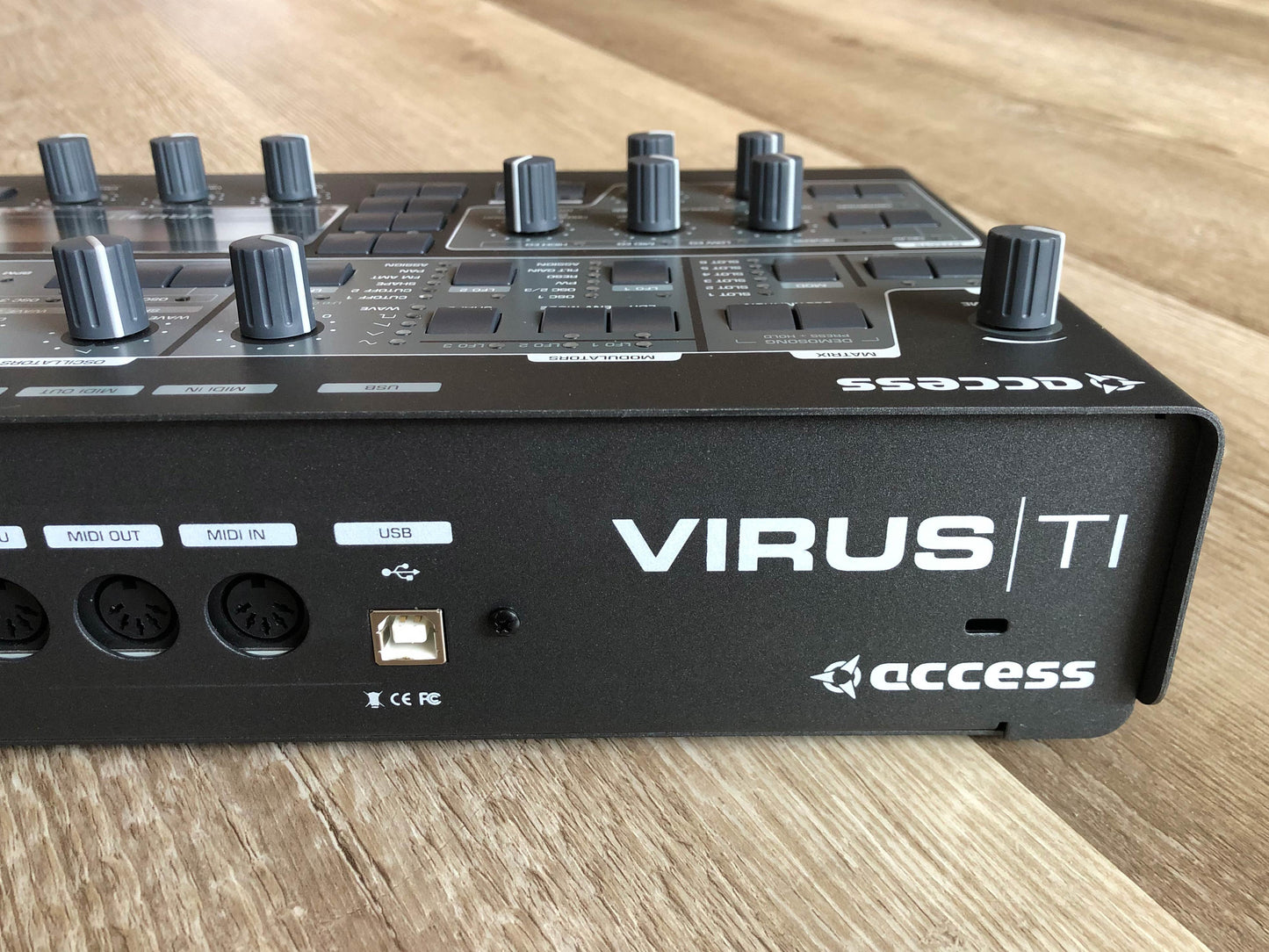 Access Virus TI2 Desktop Late Production Run w/ PSU + New HQ USB Cable
