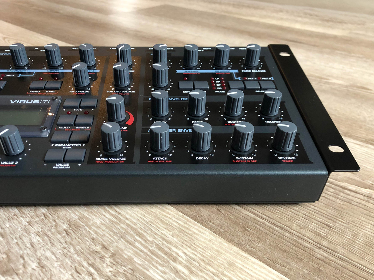 Access Virus TI Rack, w / All New Tacts, New Battery, Power Supply + HQ USB Cable