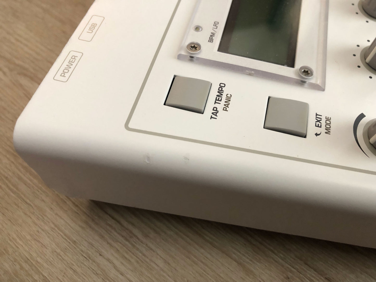 Access Virus TI Snow, All New Tacts & New Battery, Cosmetic Issues, Functionally Perfect
