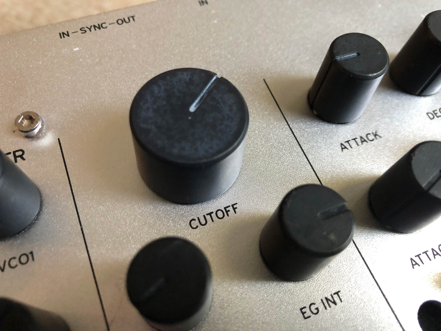 Budget Korg Minilogue Analog Synthesizer w/ Power Supply