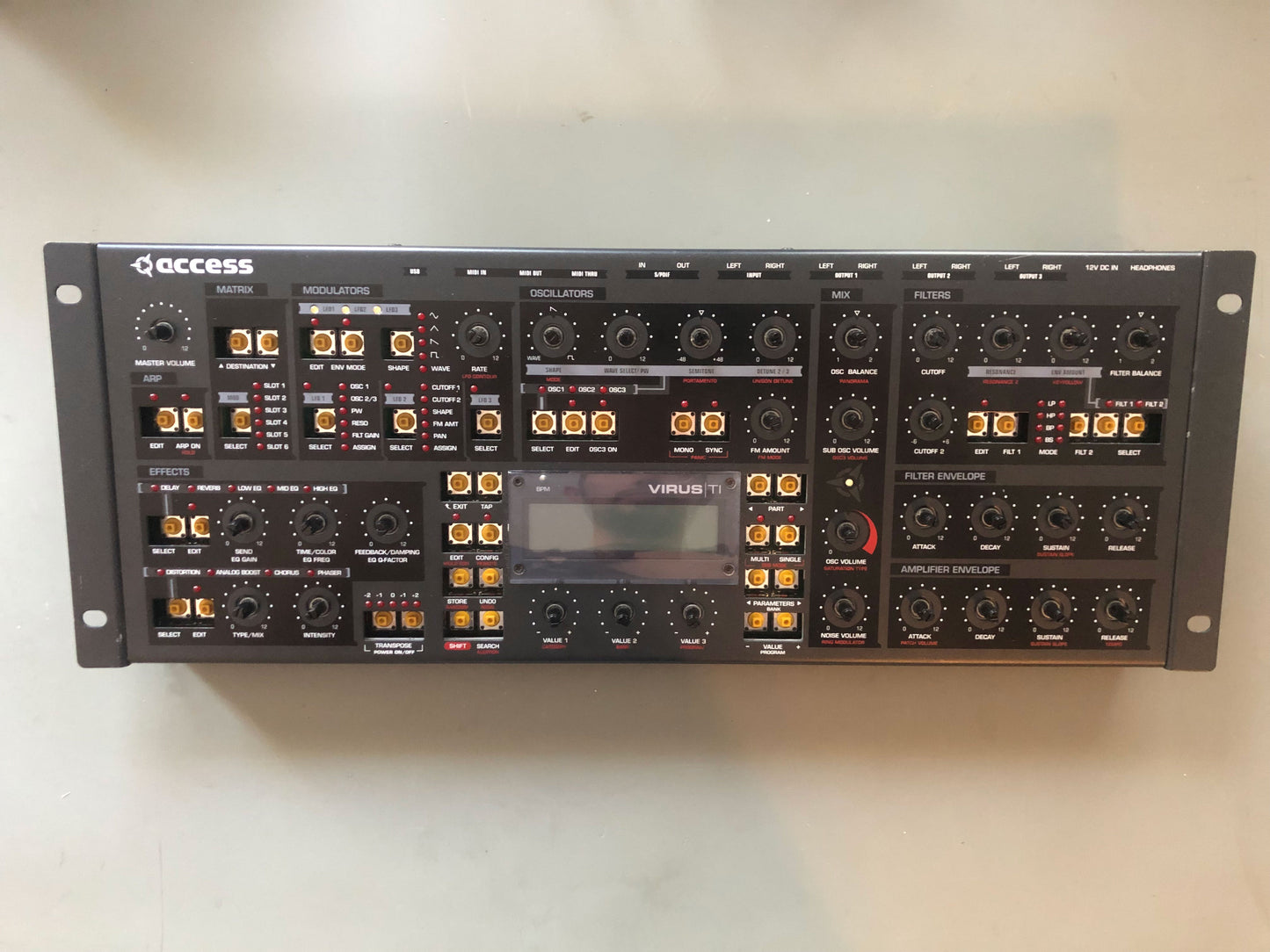 Access Virus TI Rack, All New Tacts, Battery + PSU, OS 5.1.7