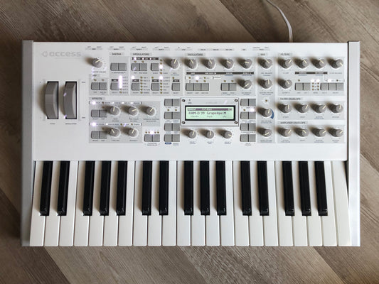 Access Virus TI Polar with New Battery, OG Power Cable, New USB Cable