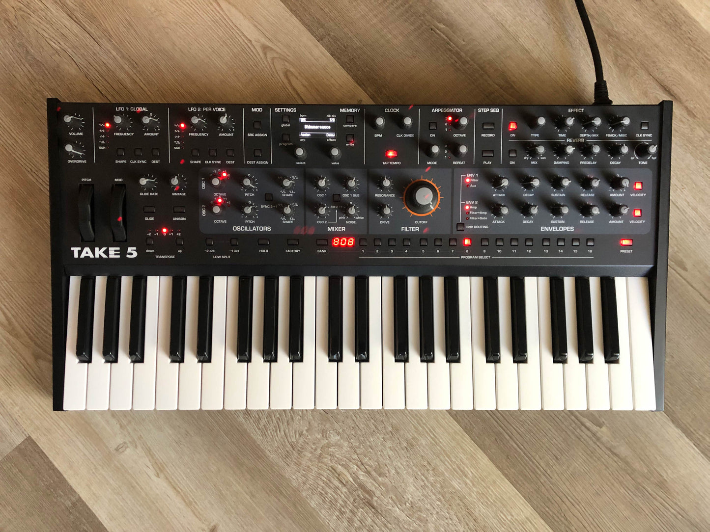 Sequential Take 5 Compact Polyphonic Analog Synthesizer w/ OG Box