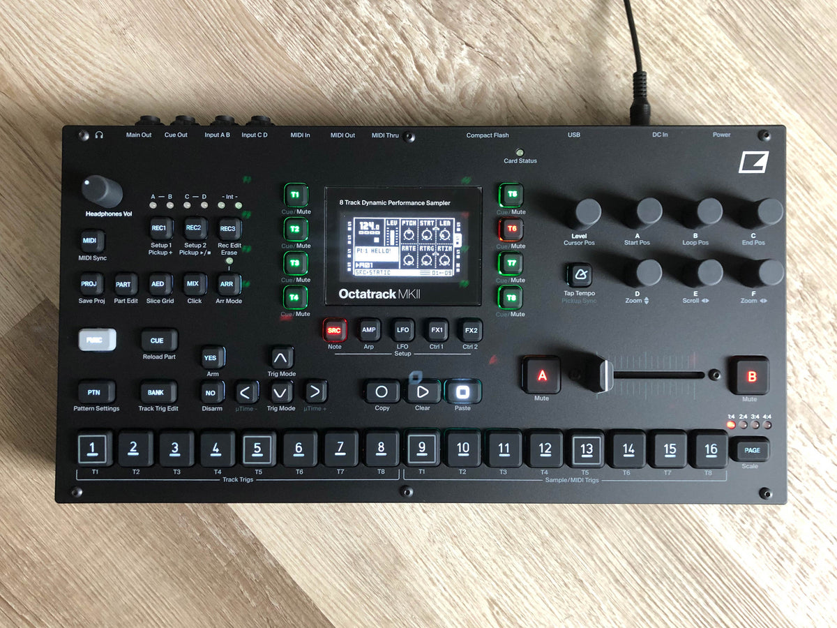 Elektron Octatrack MKII Black Like-New w/ OG Box, PSU, USB Cable + 32 GB Card