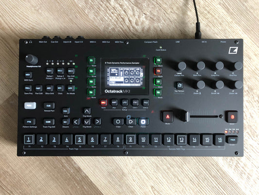 Elektron Octatrack MKII Black Like-New w/ OG Box, PSU, USB Cable + 32 GB Card