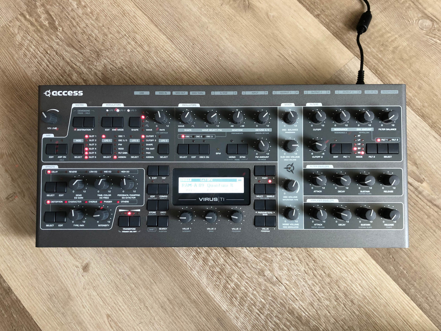 Access Virus TI2 Desktop Later Production Run w/ New PSU + USB Cable