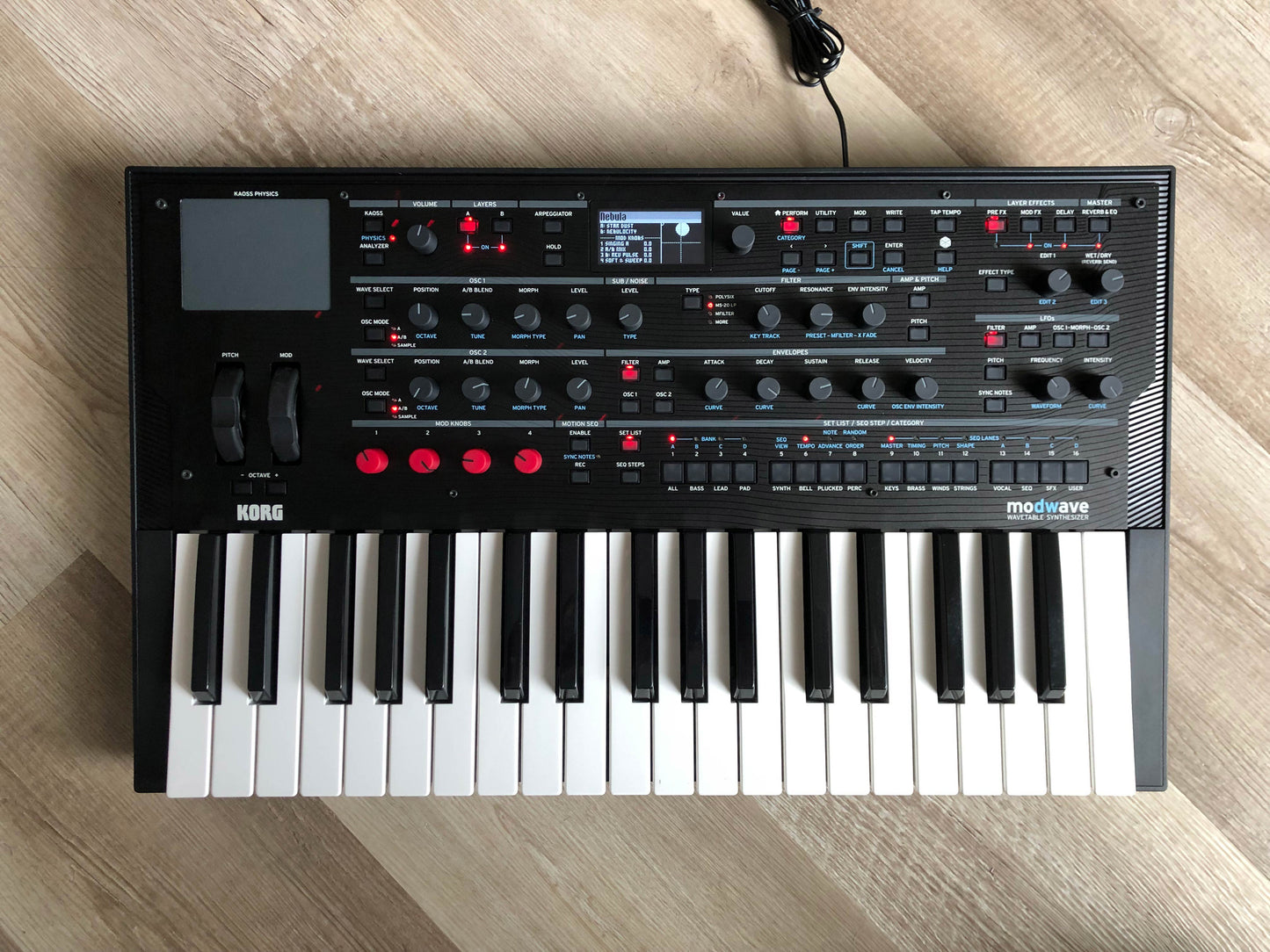 Korg Modwave MKI Wavetable Synthesizer w/ OEM PSU
