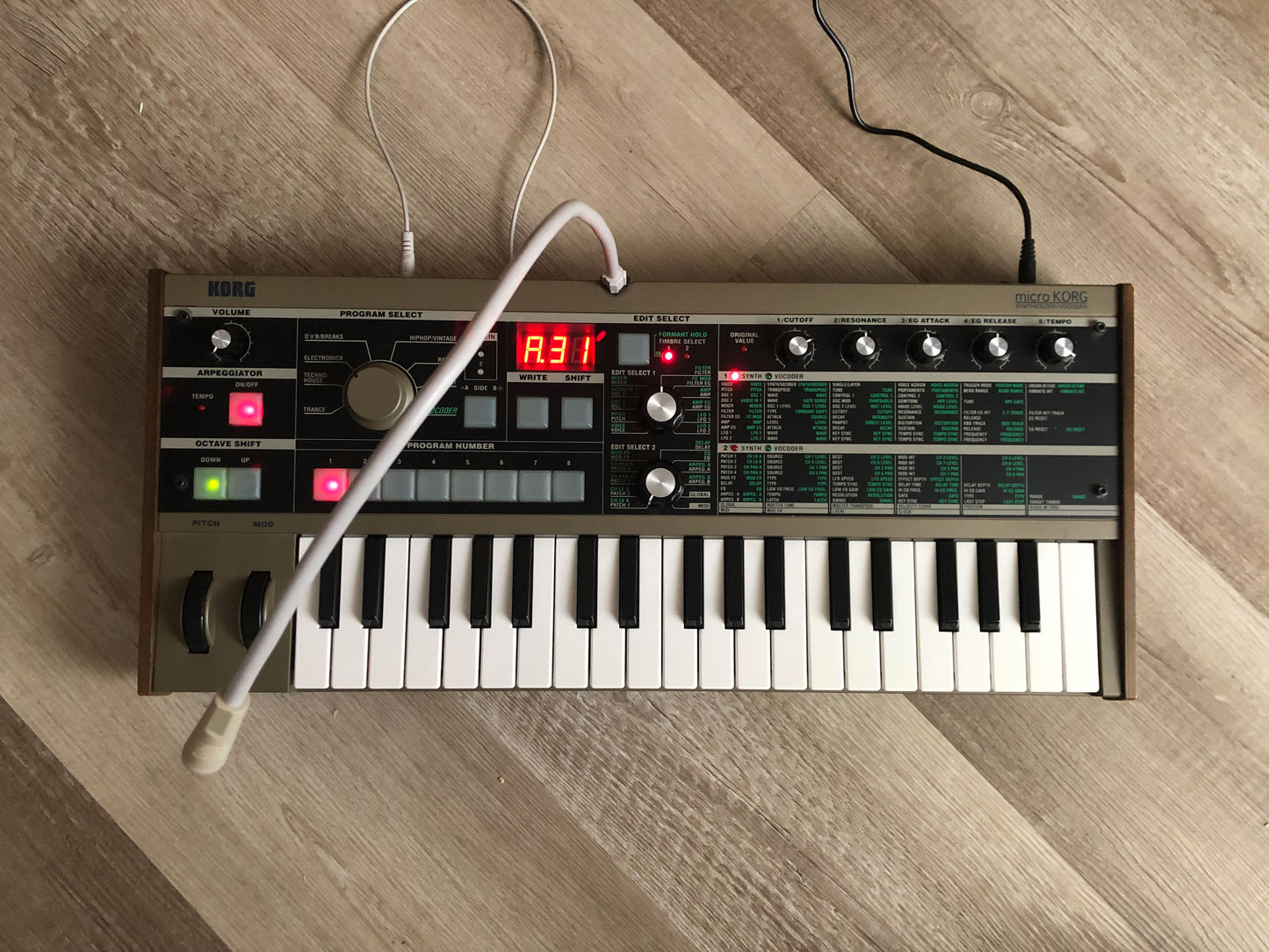 MicroKorg w/ OEM Mic, Aftermarket PSU, Minty