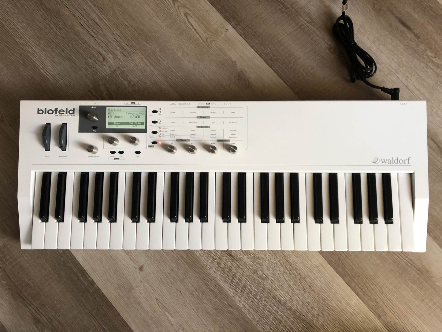 Waldorf Blofeld 49-Key Wavetable & Analog Modeling Synthesizer Mint w/ Original Box + Manual