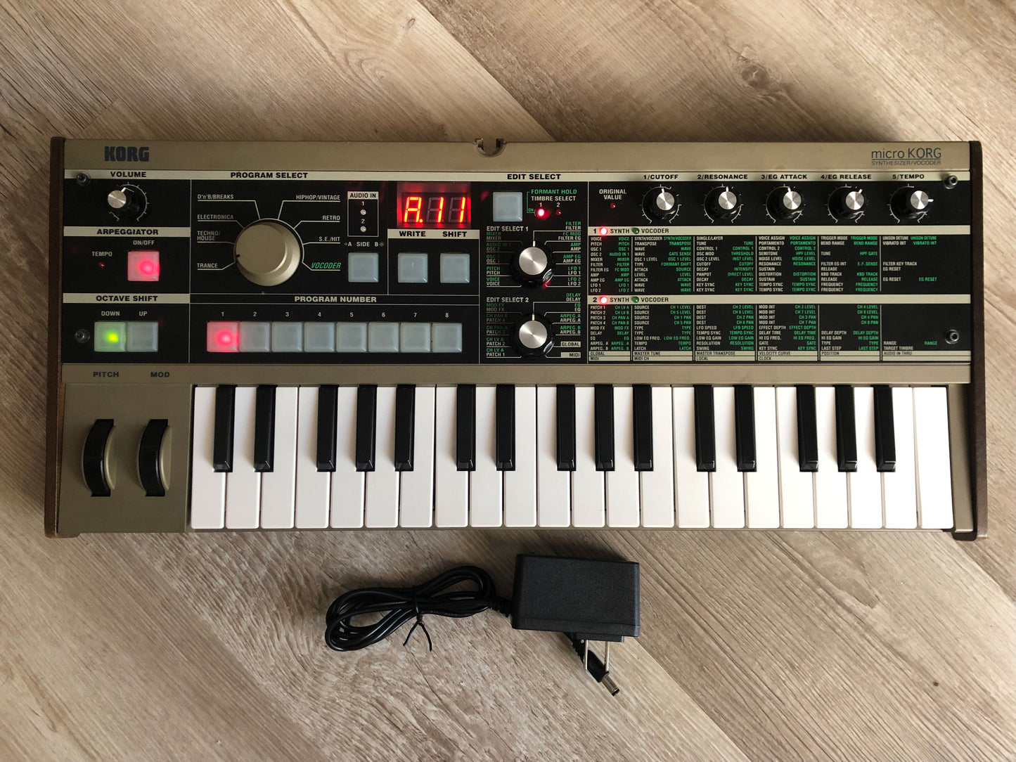 MicroKorg w/ Aftermarket Power Supply (no Mic)