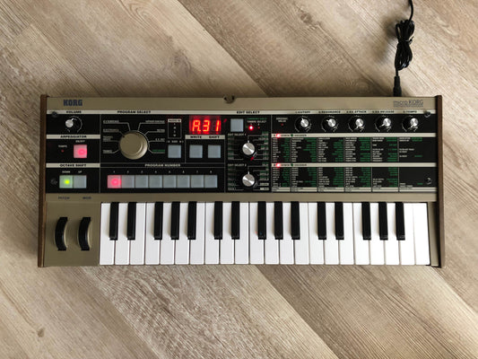 MicroKorg w/ Aftermarket Power Supply (no Mic / no Battery Power)
