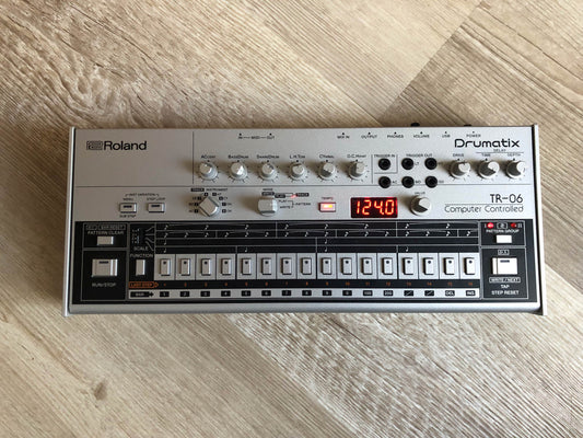 Roland TR-06 Boutique Series Drumatix Rhythm Machine w/ OG Box