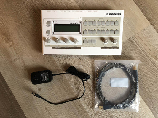 Access Virus TI Snow w/ All New Tacts, New Battery, PSU + New HQ USB Cable
