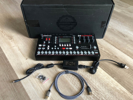 Elektron Octatrack DPS-1 Sampler w/ OG Box, PSU + New USB Cable