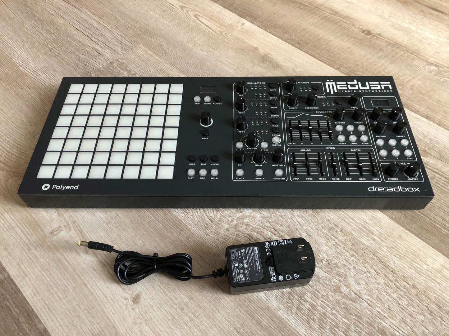 Polyend Dreadbox Medusa Hybrid Synthesizer w/ PSU + Quick Start Guide