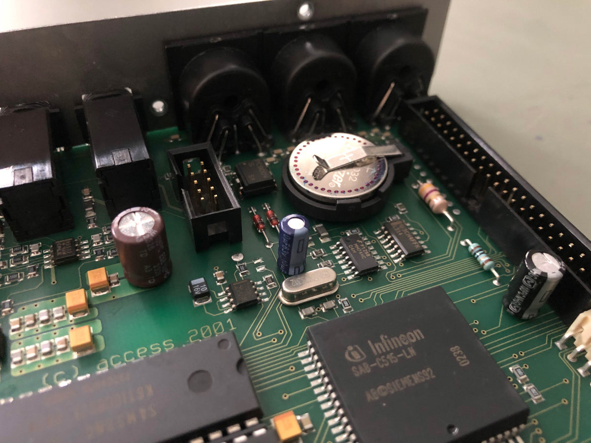 Access Virus Classic Desktop, Fully Recapped w/ All New Tacts, New Power Switch, Battery, Triad PSU + Original Red Rack Ears