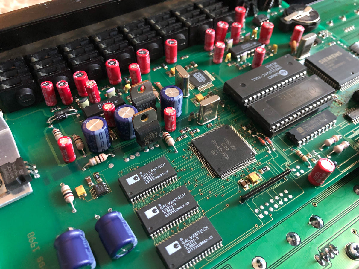 Access Virus A Desktop w/ Fully Recapped Mainboard & New Power Switch, Battery + PSU