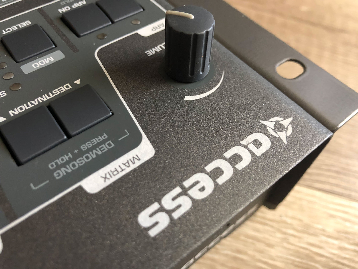 Access Virus TI2 Rack, New Battery, Rack Mount Kit + PSU, OS 5.1.7