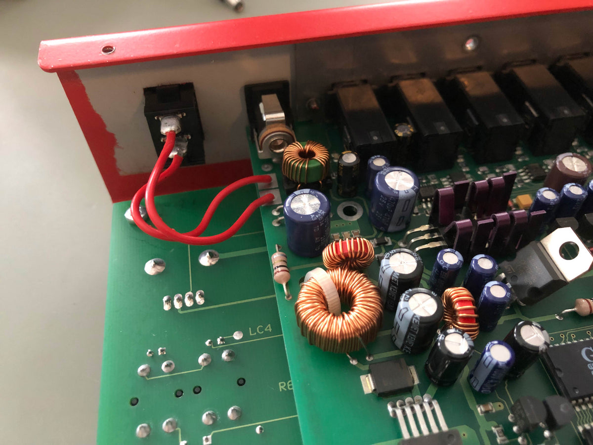 Access Virus Classic Desktop, Fully Recapped w/ All New Tacts, New Power Switch, Battery, Triad PSU + Original Red Rack Ears