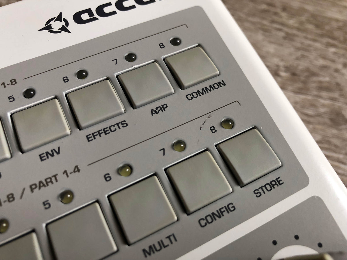 Access Virus TI Snow w/ All New Tacts, New LCD Bezel, PSU, HQ USB Cable + OG Box
