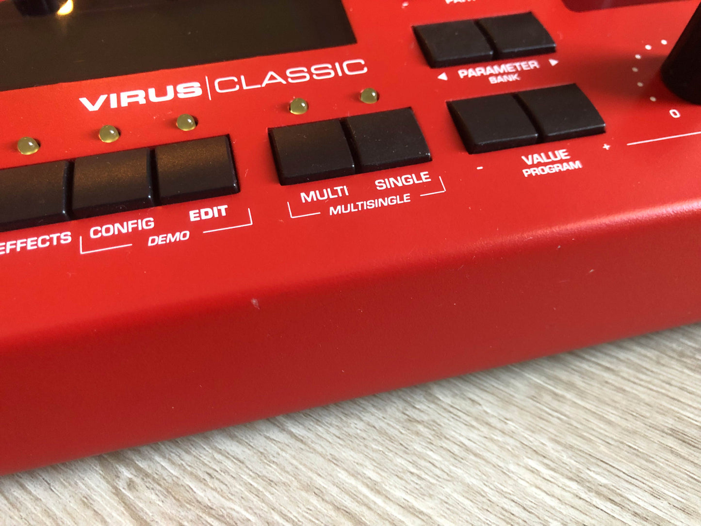 Access Virus Classic Desktop (B) w/ All New Tacts, Power Filter Cap, Battery + PSU, OS 4.9