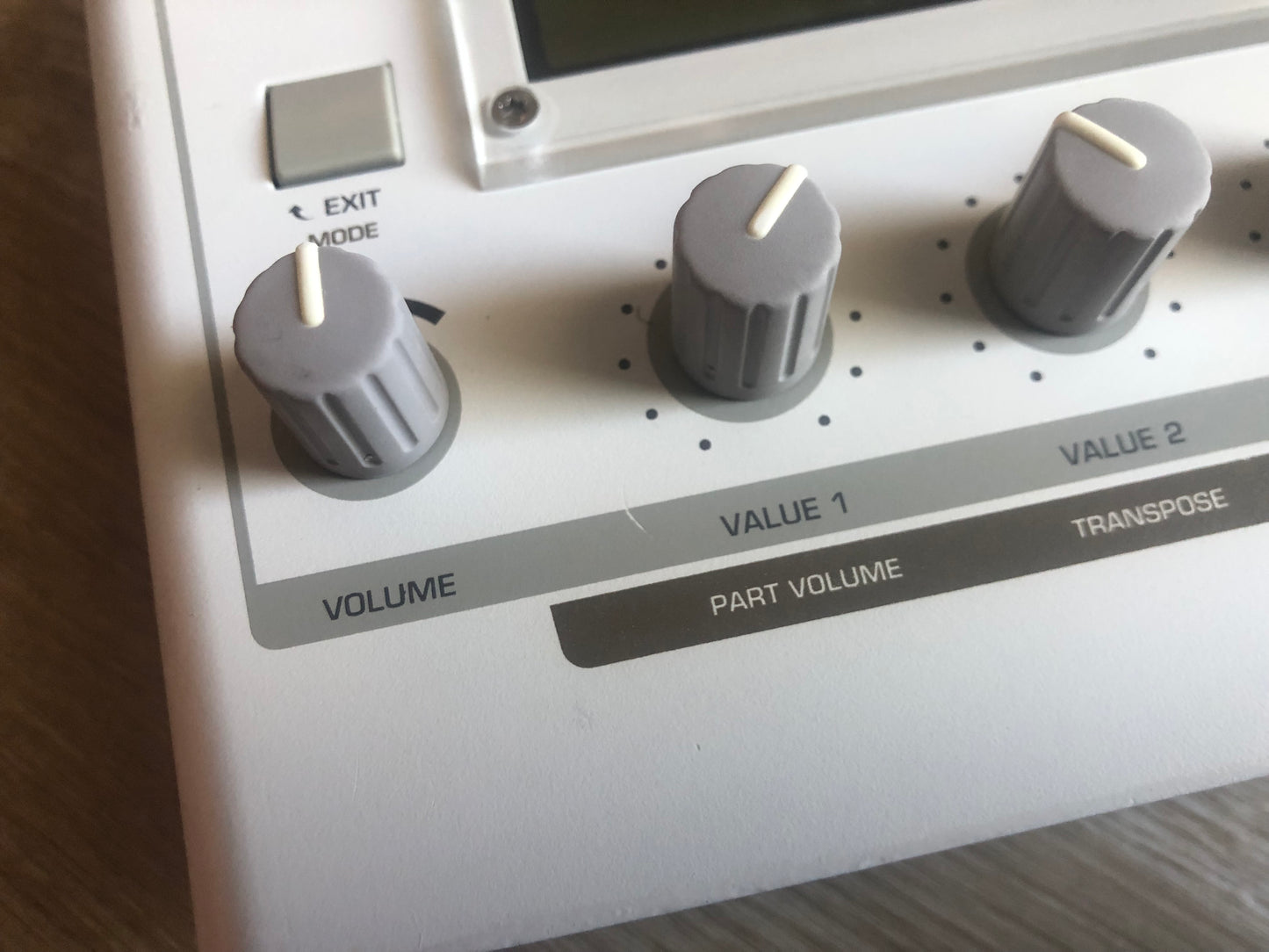 Access Virus TI Snow, All New Tacts & Pots, New Battery, LCD Bezel + PSU